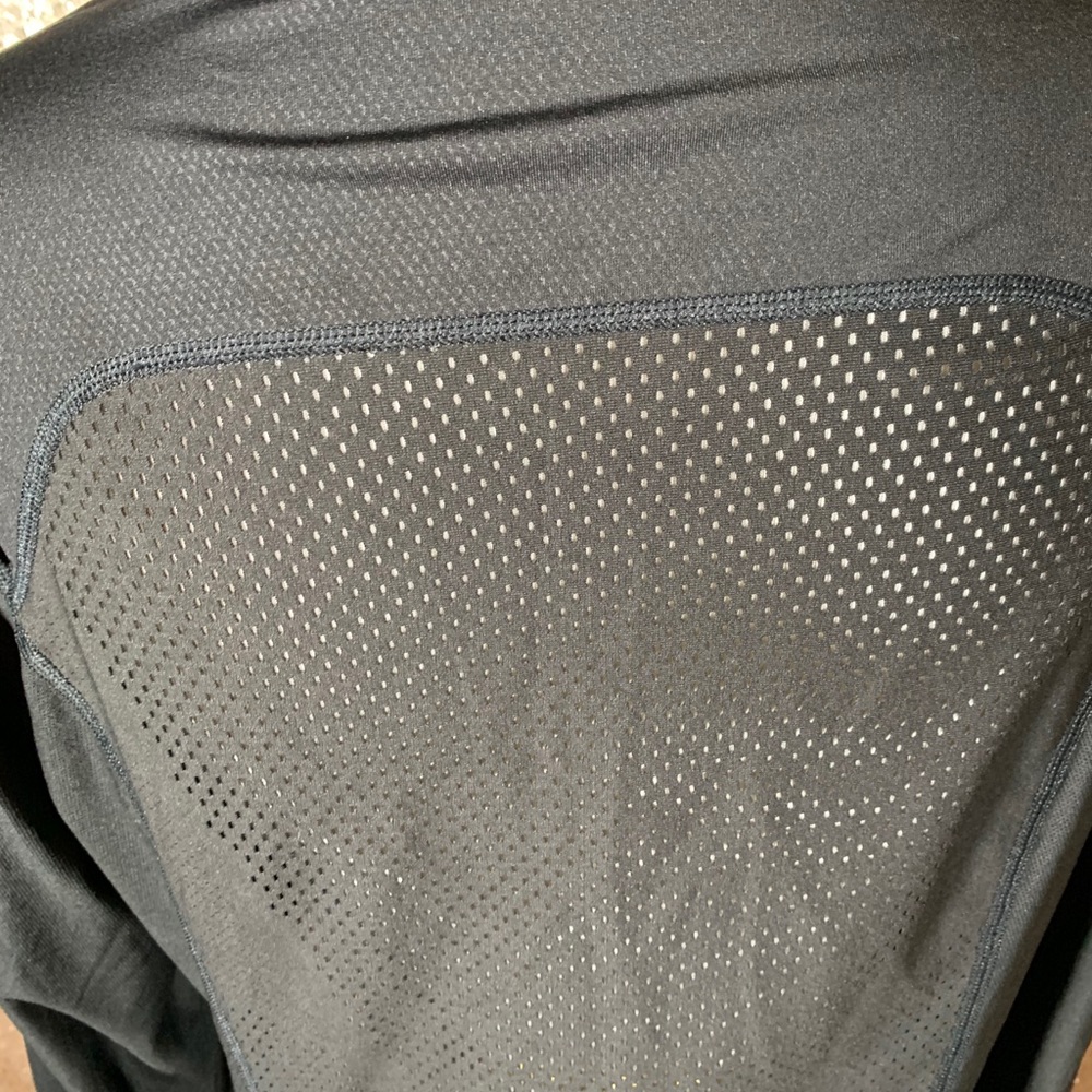 Nike Fit Black Long Sleeve                   B1 - Picture 5 of 7
